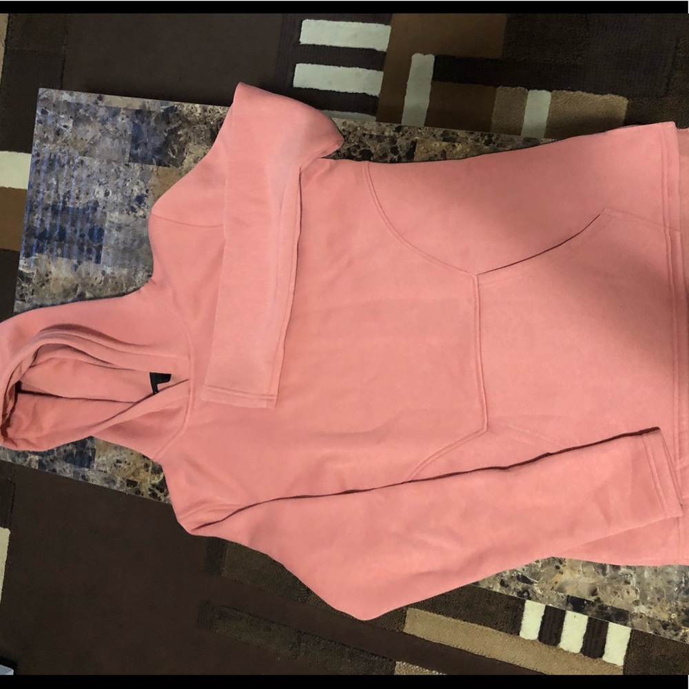 Men’s Alphalete hoodie